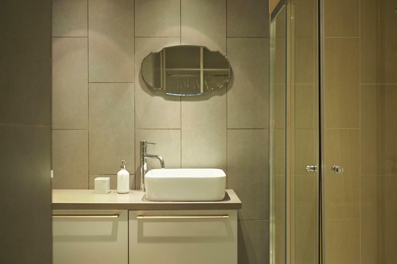Finikoudes Luxury Apartments Larnaca Eksteriør billede